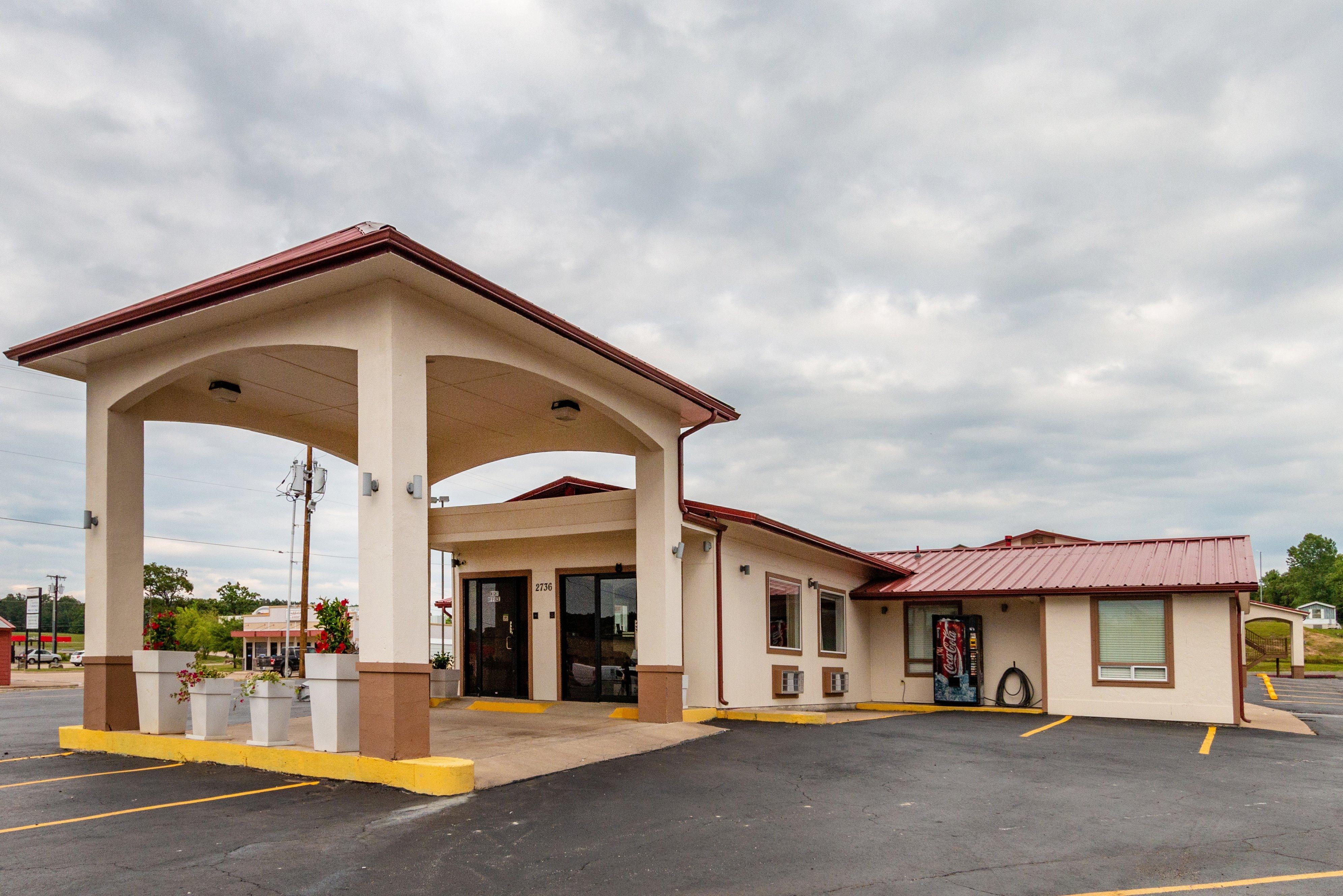 Red Roof Inn Buffalo, Tx Esterno foto
