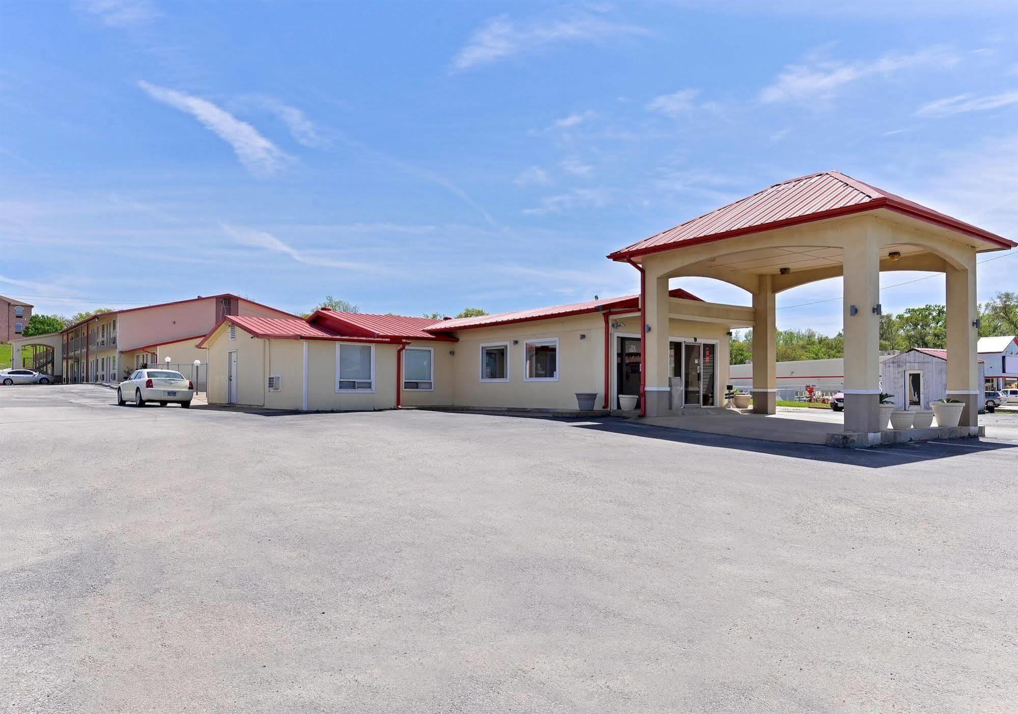 Red Roof Inn Buffalo, Tx Esterno foto