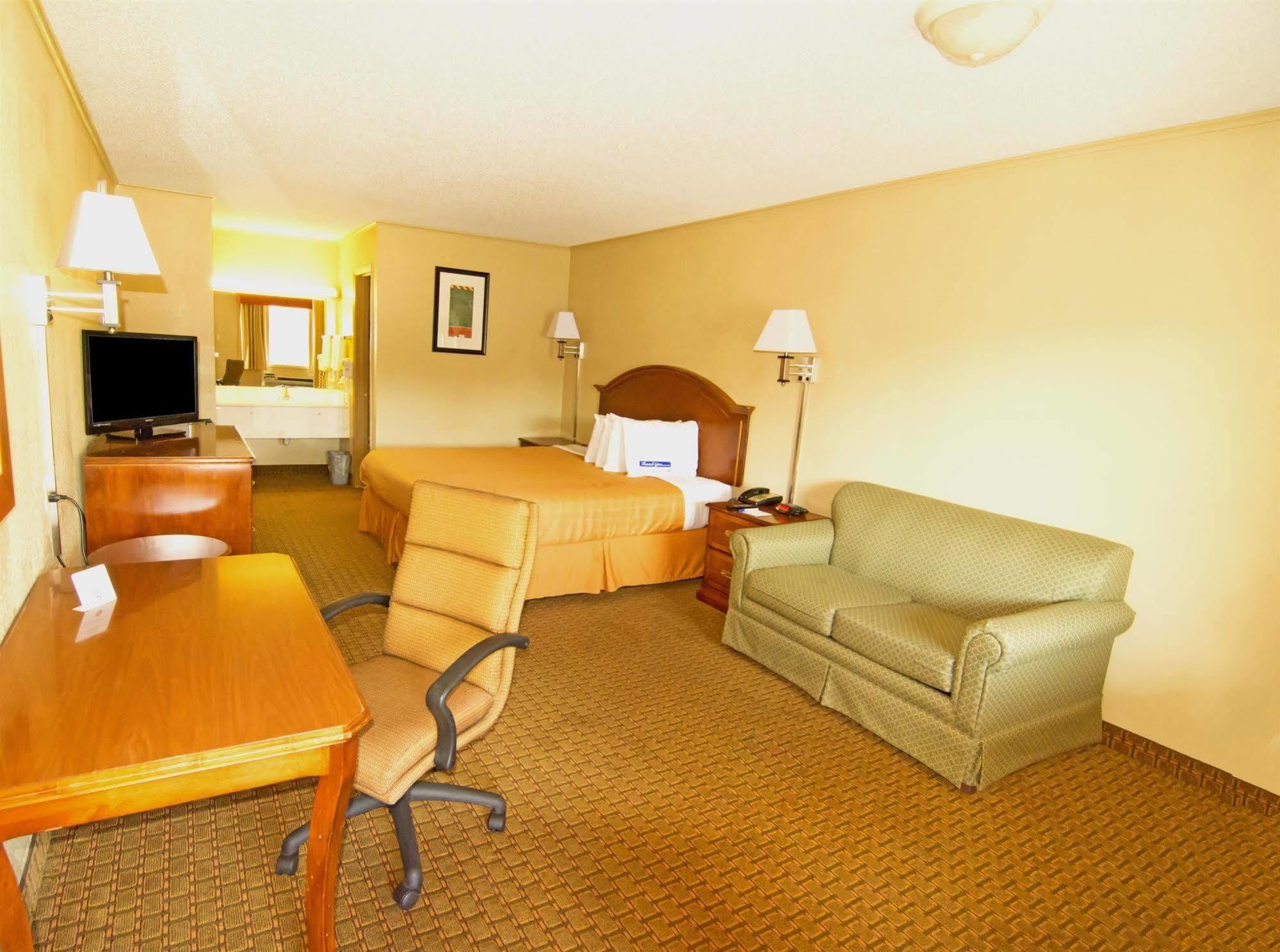 Red Roof Inn Buffalo, Tx Esterno foto